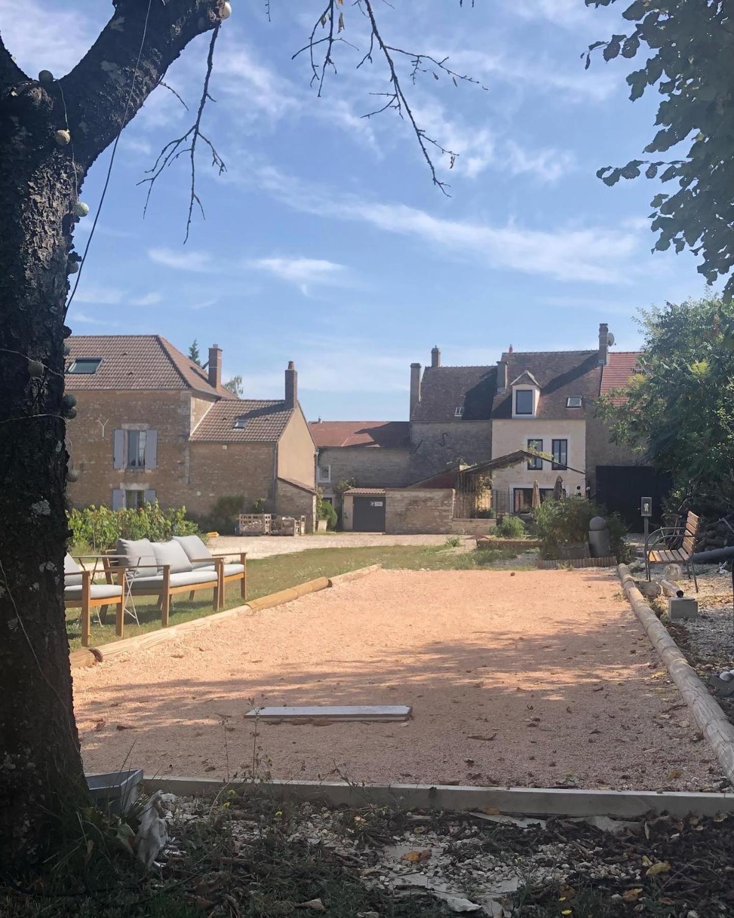 Maison De Pauline, Chablis Vineyard Prehy Номер фото